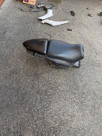 Sella aprilia sr 50 2008