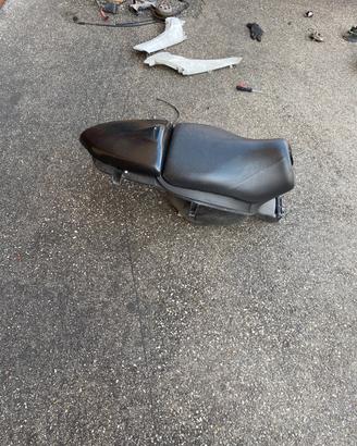 Sella aprilia sr 50 2008