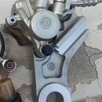 Pinna e supporto brembo ktm suoerduke 08/11