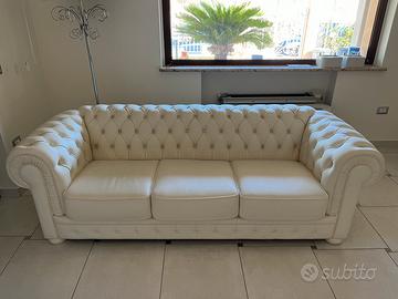 Divano chesterfield in pelle 3 posti