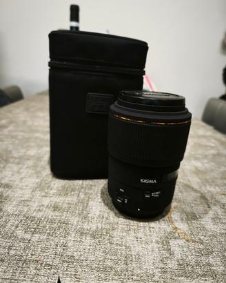 Sigma 105mm f/2.8 EX DG Macro per Canon EF