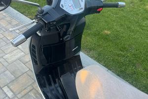 Piaggio vespa 250 GTS -2005