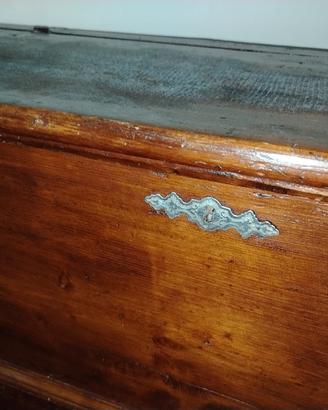cassapanca in legno antiquariato