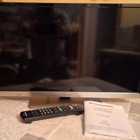 SMART TV-  PANASONIC Led HD - WI-FI - 24"