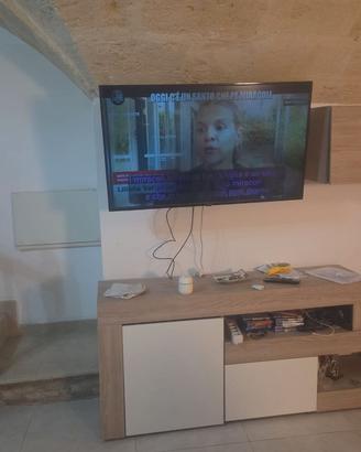 Tv 55' da sistemare