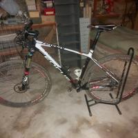 MTB Focus Raven 29R in carbonio