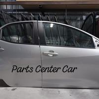 Porta sportello toyota yaris hybrid 2020/2025