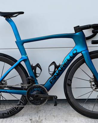 Pinarello DOGMA F 2025 SRAM RED AXS E1