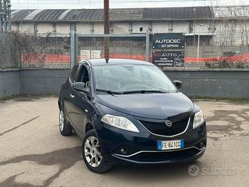 Lancia Ypsilon 0.9 TwinAir 85 CV 5 porte Metano Ec