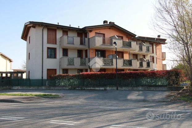 3 LOCALI A TREZZO SULL'ADDA