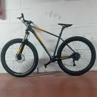 Bicicletta MTB Specialized  Fuse fattie