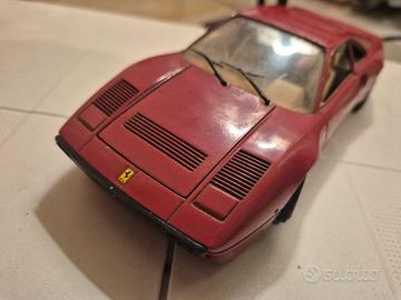 ferrari gto (1984) scala 1:24 Burago made in italy