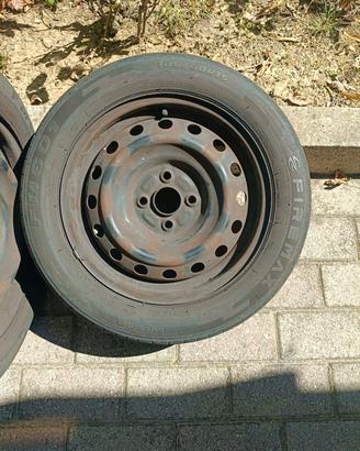 cerchi ferro Toyota Yaris 