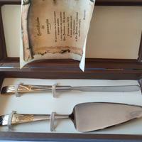 Coltello e spatola inoxpran con rilievo in oro 24k
