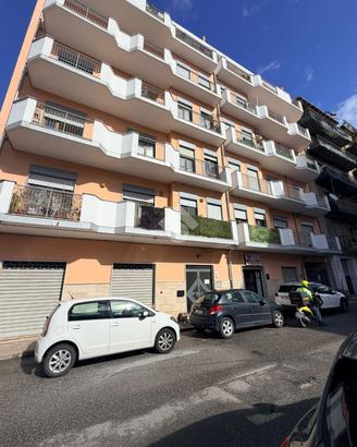4 LOCALI A REGGIO DI CALABRIA