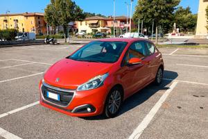 Peugeot 208 benzina