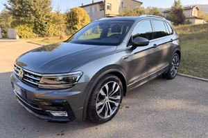 Volkswagen Tiguan R-LINE 2.0 TDI SGR DSG