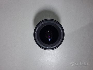 Canon EF-S 10-22mm f/3.5-4.5 USM
