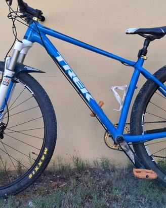 Mountain Bike TREK