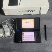 Nintendo DSi con scatola +giochi Pokemon ecc