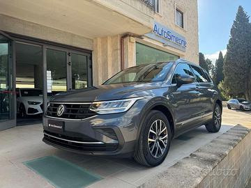 VOLKSWAGEN Tiguan 2.0 TDI 150 CV SCR DSG Life