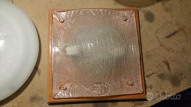 Plafoniera legno e vetro.