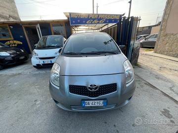 Toyota Yaris 1.3 5 porte Sol