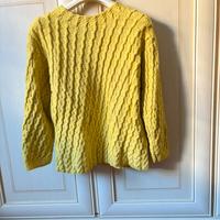 Maglione di lana fatto a mano