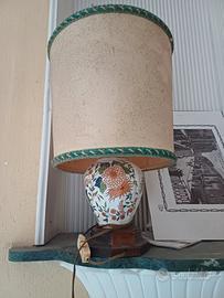 Lampada vintage in ceramica dipinta a mano
