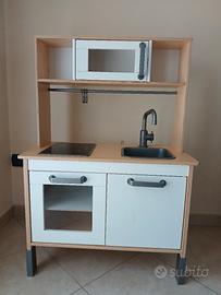 Cucina giocattolo Ikea in betulla 