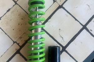 AMMORTIZZATORE A GAS