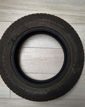 KUMHO n.4 pneumatici 4 stagioni 175/65-R14 86H