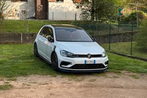 Golf 7.5 R - 310 cv