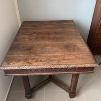 Tavolo stile liberty