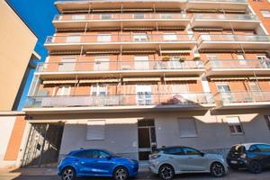 TRILOCALE COMPLETAMENTE ARREDATO CON BOX E CANTINA