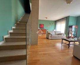 VILLA A SCHIERA A CERIGNOLA