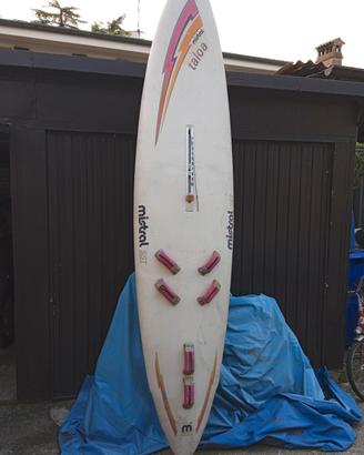 tavola windsurf mistral
