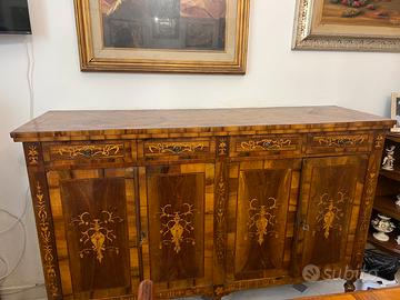 Credenza in stile maggiolino vintage