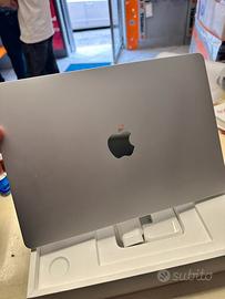 MacBook Air – M2 (13.6”)