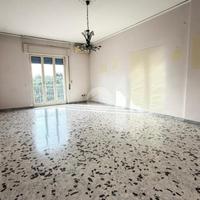 3 LOCALI A MARANO DI NAPOLI