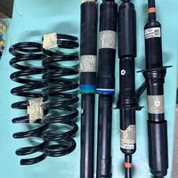 Ammortizzatori Toyota Hiluz 2023 +barra stabbiliza