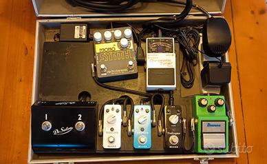 PEDALIERA MULTIEFFETTO A PEDALINI