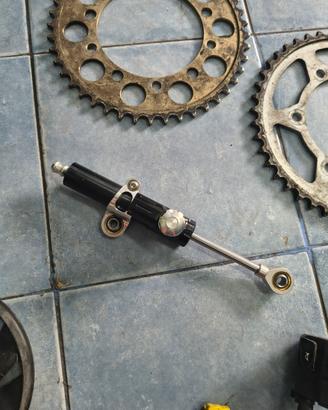 Ammortizzatore di sterzo moto