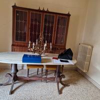SCRIVANIA E ARREDO SOGGIORNO 