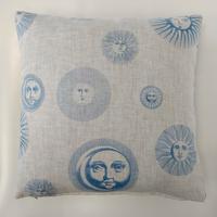 Cuscino Fornasetti "soli e lune" azzurro