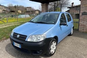 Fiat Punto benzina/metano ok NEOPATENTATI