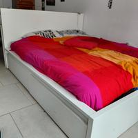 letto matrimoniale e materasso