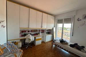 Amplio quadri locale con terrazzo Cassano Magnago