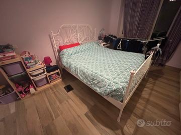 Letto matrimoniale - modello IKEA
