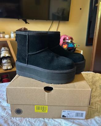 Ugg mini platform